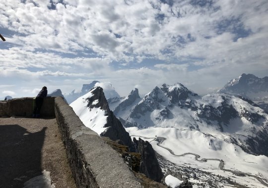 Scialpinismo al Rifugio Nuvolau salendo dalle piste delle Cinque Torri