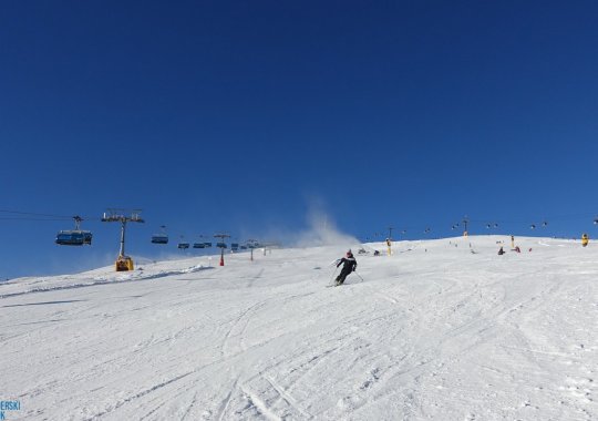 Pista facile Plateau: sciare al sole, su pendenze facili ma divertenti anche per gli sciatori esperti