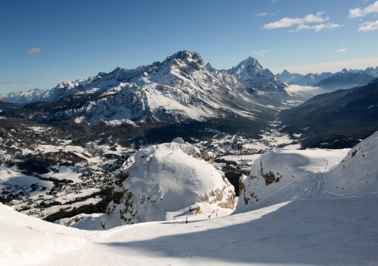 Forcella Rossa: la pista nera che di fa sciare "dentro" le Dolomiti di Cortina d'Ampezzo
