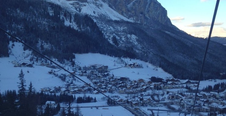 Sulla cabinovia Boè