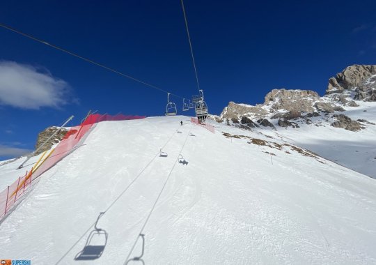 Pista ripida e impegnativa con magnifico panorama su Passo San Pellegrino