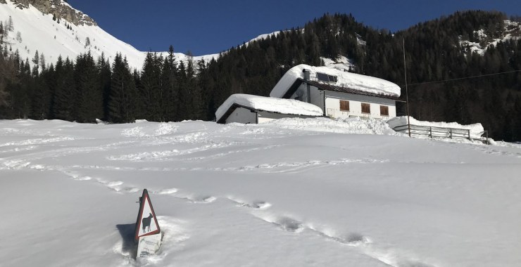 Rifugio Lunelli innevato