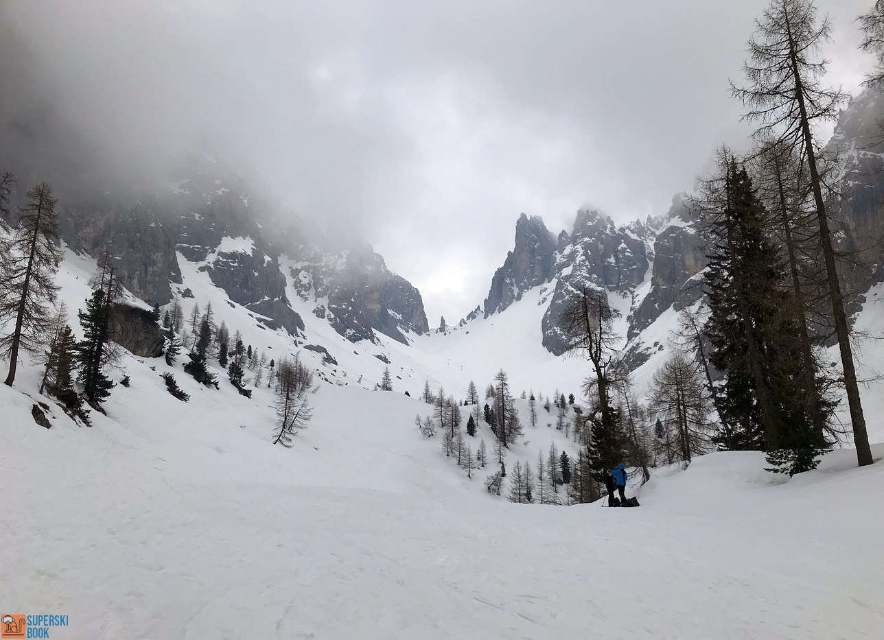 Vallone che porta a Forcella della Neve