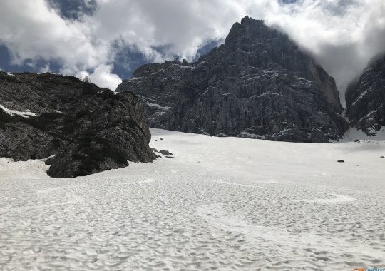 Scialpinistica primaverile - estiva di grande soddisfazione, spesso con firn perfetto