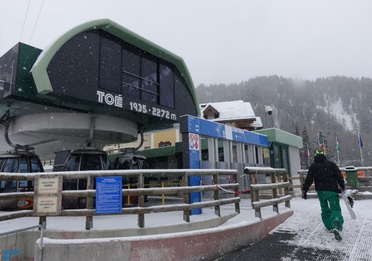 Cabinovia Toé: l'impianto Leitner a 8 posti del Belvedere di Canazei in Val di Fassa