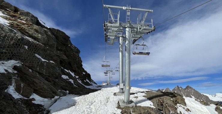 In viaggio sulla seggiovia quadriposto Cima Tognola
