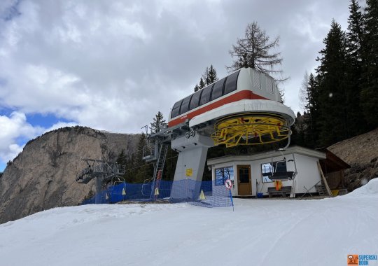 Seggiovia che dalla Vallunga riporta sulla pista nera Cir