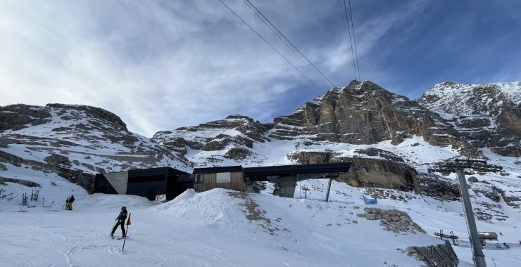 Stazione intermedia Pian Ra Valles - Bus de Tofana