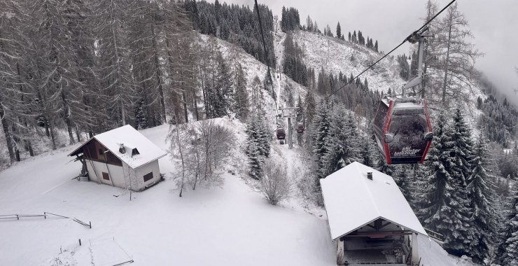 In viaggio sulla cabinovia Predazzo - Gardonè