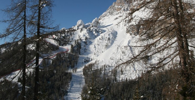 Linea seggiovia Piè Tofana