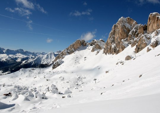 Seggiovia biposto che sale a Forcella Croda Negra
