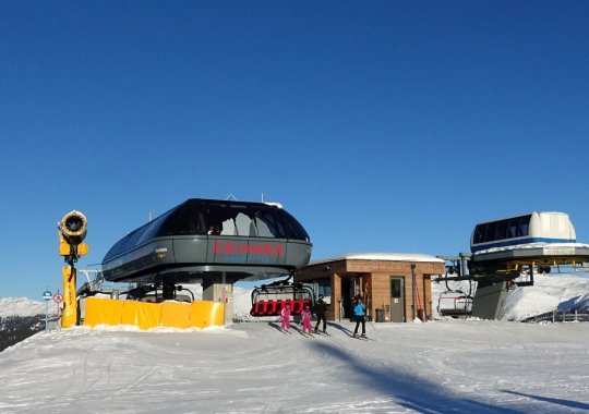 Seggiovia Mittelstation: potente e moderno impianto Leitner per sciare sulle piste in quota del Monte Elmo di Versciaco