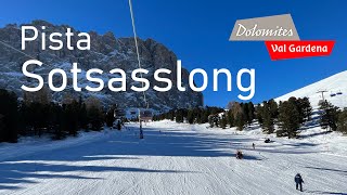 Facile e soleggiata pista ai piedi del Sassolungo