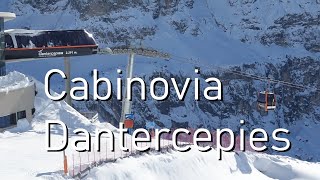 Potente cabinovia da 10 posti che sale verso Passo Gardena